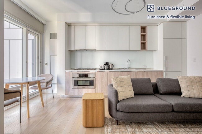 Photo - 572 11th Ave Unit SI FL6-ID1512