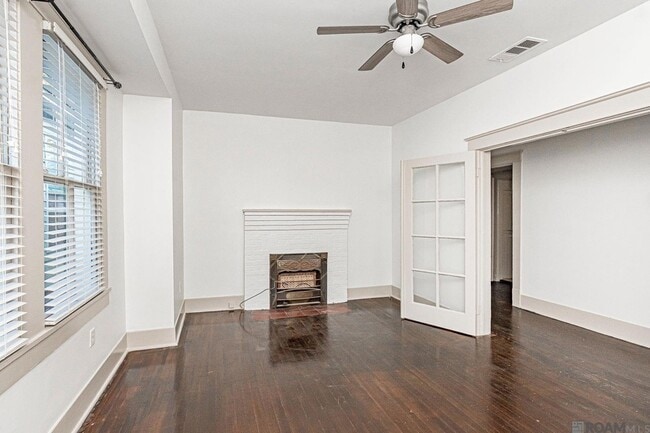 Photo - 2161 Oleander St