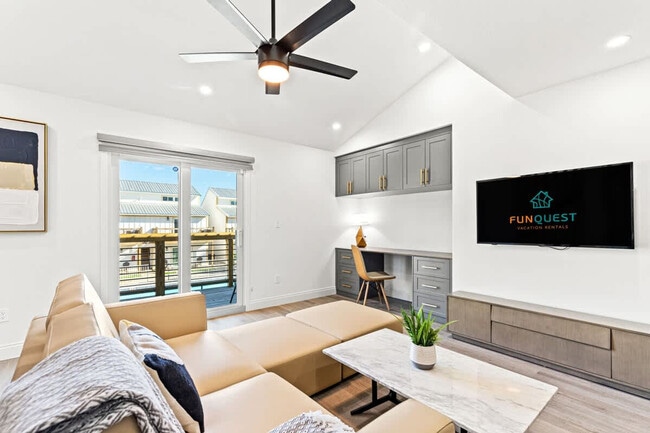 Photo - 8115 Thomas Dr Unit FL2-ID1355040P