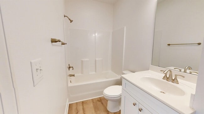 Photo - 24 Wimbledon Ct
