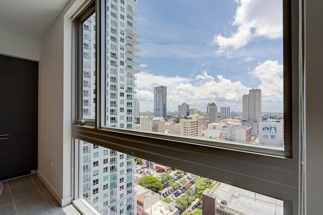 Photo - 300 NE 2nd Ave Unit ID1058673P