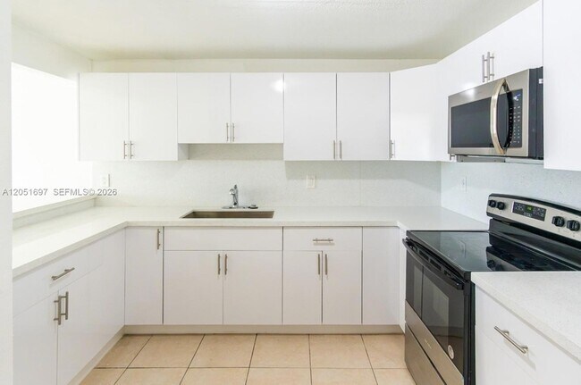 Photo - 6950 Miami Gardens Dr Unit 2-501