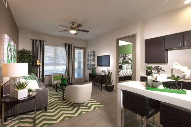 Photo - 1107 N Fair Oaks Ave Unit ID1320423P