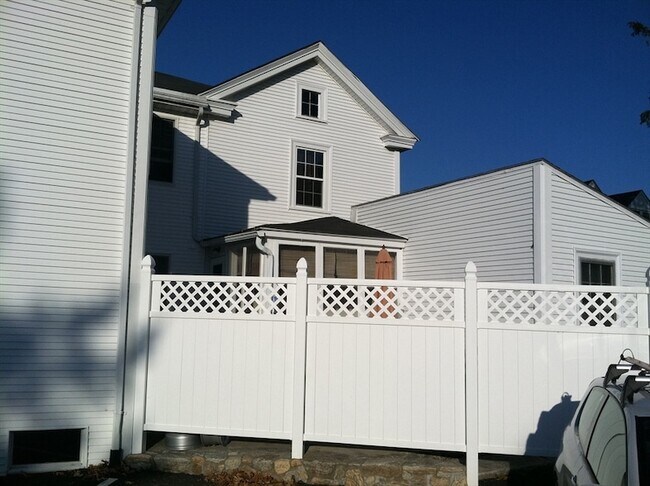 Photo - 112 Main St Unit B