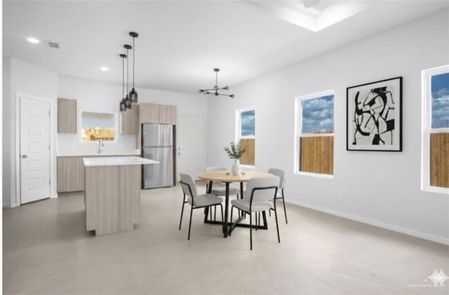 Photo - 608 N Alexandrite Ave Unit 2