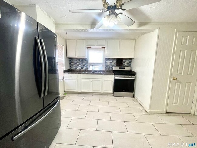 Photo - 128 Franklin St