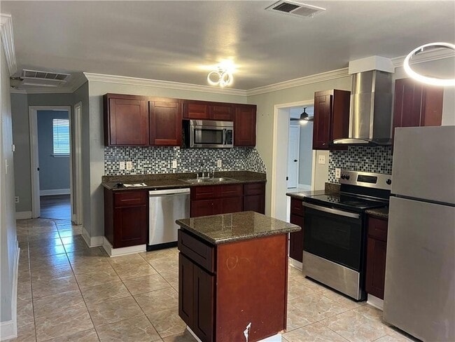 Photo - 2716 Riverland Dr