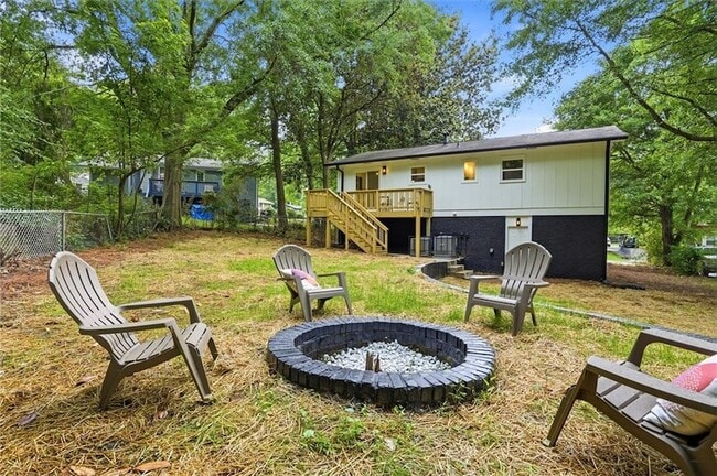 Photo - 3270 Belfort Rd SE