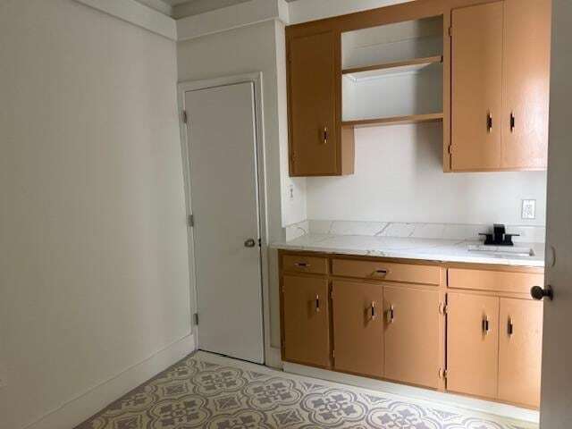 Photo - 1706 Riggins Rd