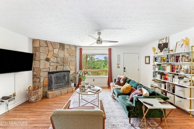 Photo - 1720 Moon Ct