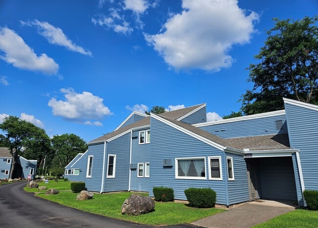 Building Photo - The Flats at Talcott