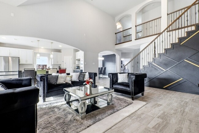 Photo - 1315 Cascade Ln