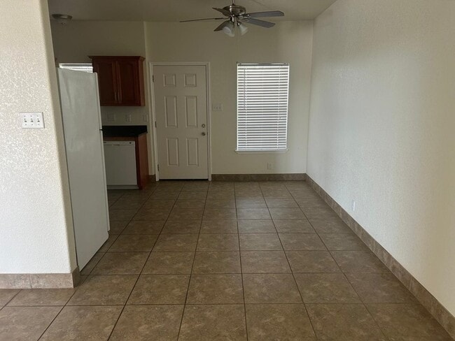 Photo - 317 Don Martin Dr