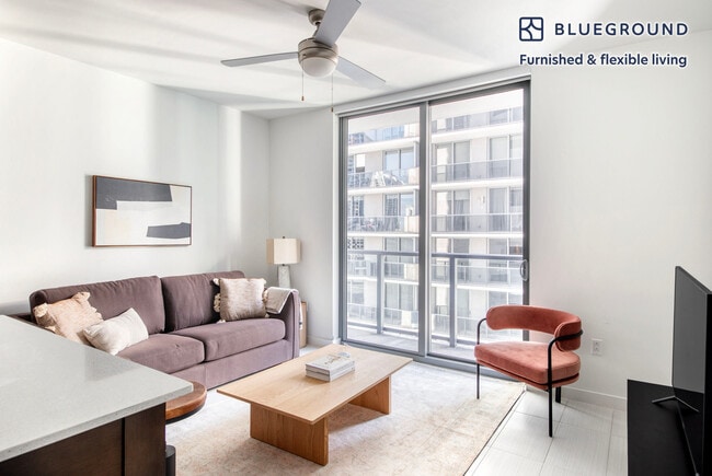 Building Photo - 86 SW 8th St Unit FL25-ID88