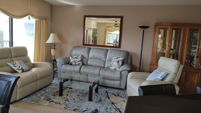 Photo - 1605 S US Hwy 1 Unit F401