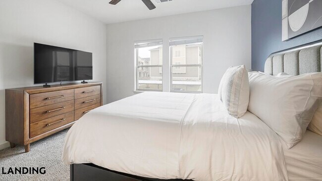 Photo - 2825 Main St Unit 721