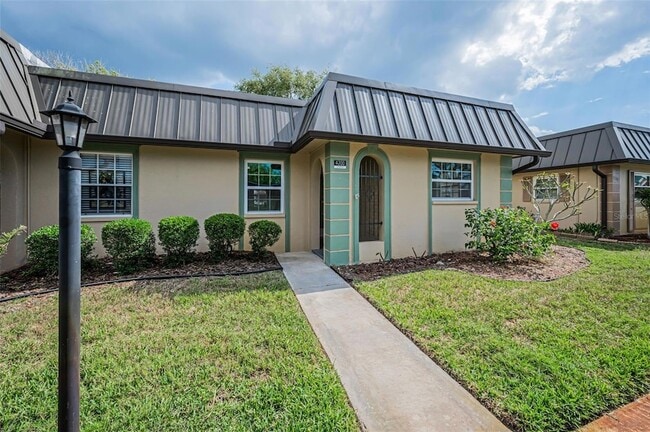 Building Photo - 4200 Hampton Dr