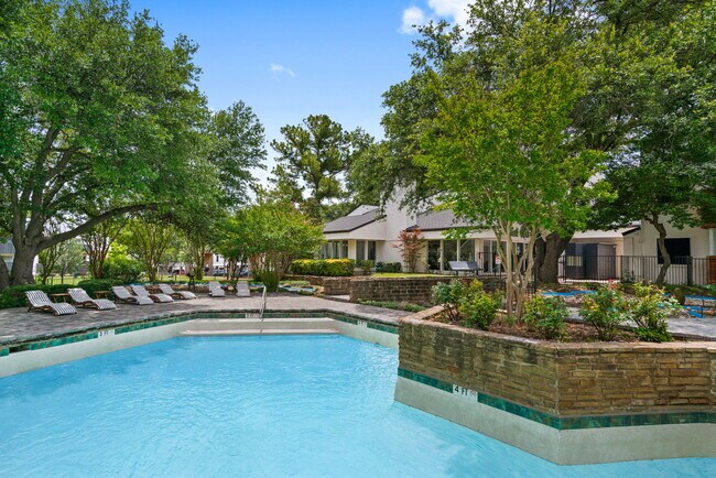 Photo - Tides at Royal Lane North