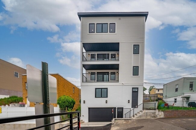 Photo - 6719 Meadowview Ave