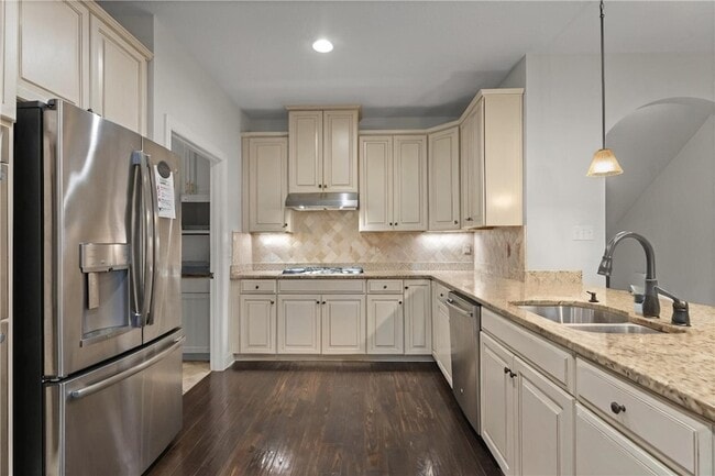 Photo - 433 Fairmont Dr