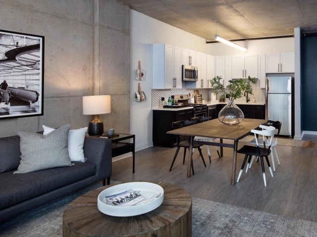 Dining - 1401 S. State