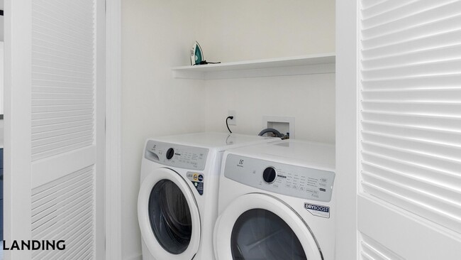 Photo - 1007 S Mint St Unit 715