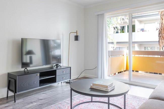 Photo - 141 Wellesley Cres Unit FL3-ID1892