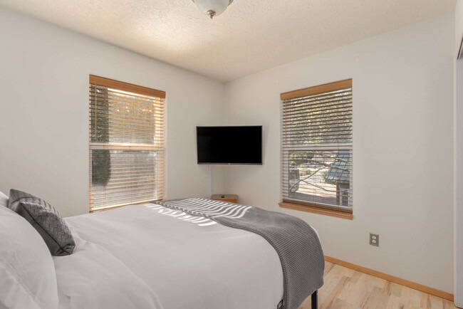 Photo - 4896 Holly Heights Ave Unit SI ID1550275P
