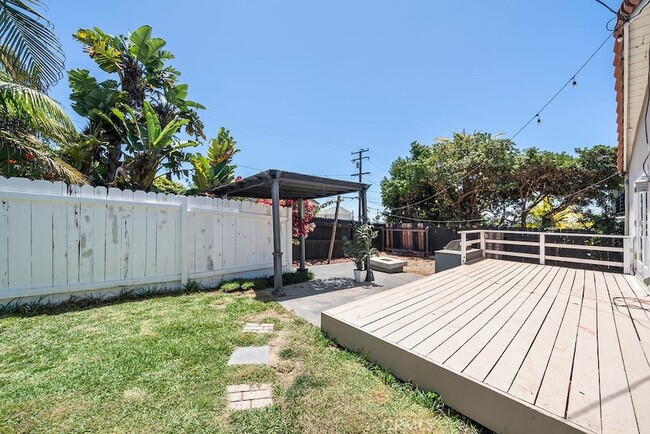 Photo - 1881 Glenneyre St