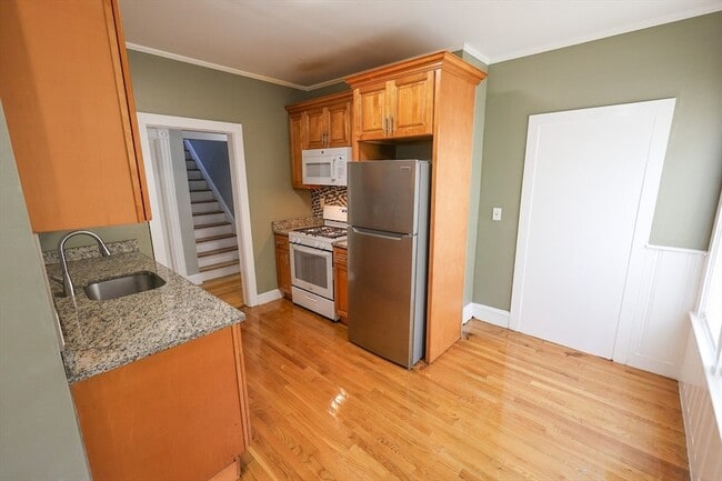 Photo - 129 Draper St Unit 1