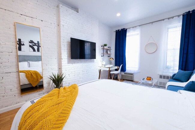 Photo - 240 E 26th St Unit SI FL4-ID1021813P