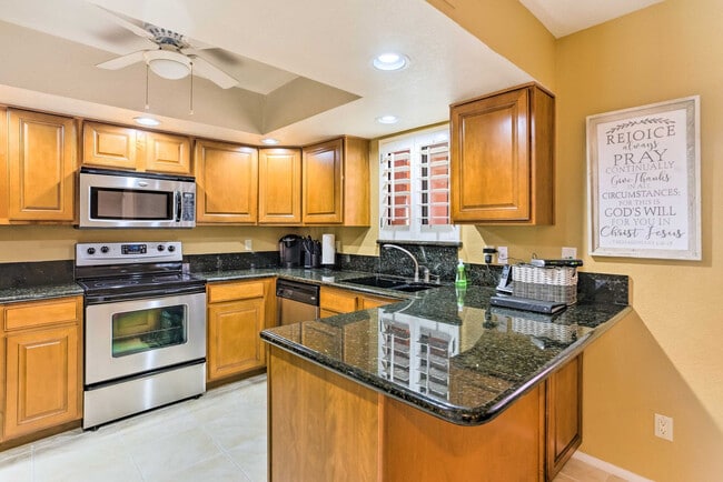 Photo - 12212 N Paradise Vlg Pkwy S Unit SI ID1545756P