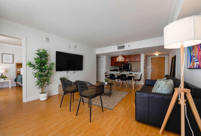 Photo - 1 SE 12th St Unit SI FL16-ID1022188P