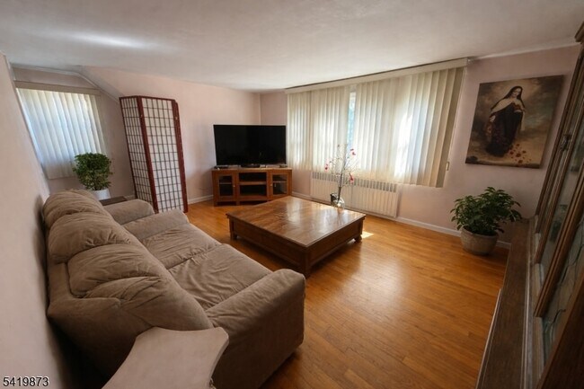 Photo - 36 Monsignor DeLuca Plaza Unit 2