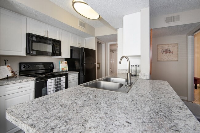 Interior Photo - Avana Bellemeade