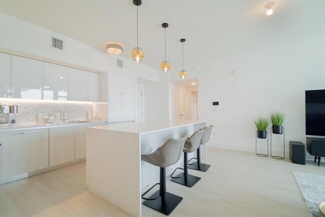 Photo - 111 SE 1st Ave Unit 514