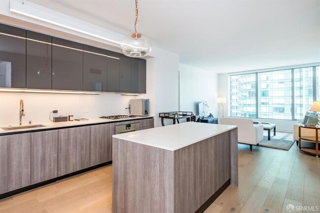 Photo - 338 Main St Unit 10B