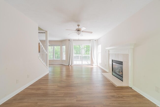 Photo - 1115 E Azalea Ln