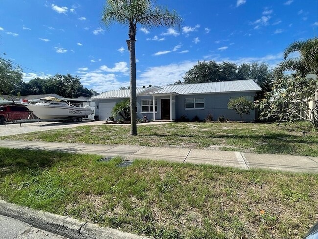 Photo - 3030 W Helen Ave