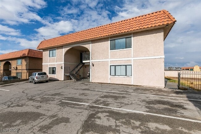 Photo - 6987 Mendon Ln Unit 3