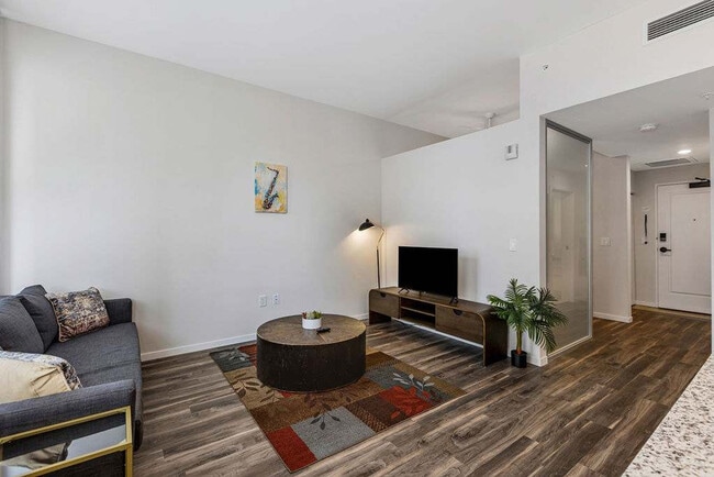 Photo - 9-JAN-JAN E 4th St Unit ID1094344P