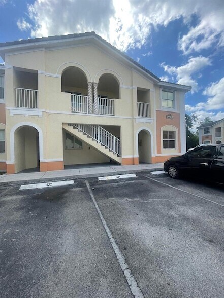 Photo - 2903 SE 17th Ave Unit 211