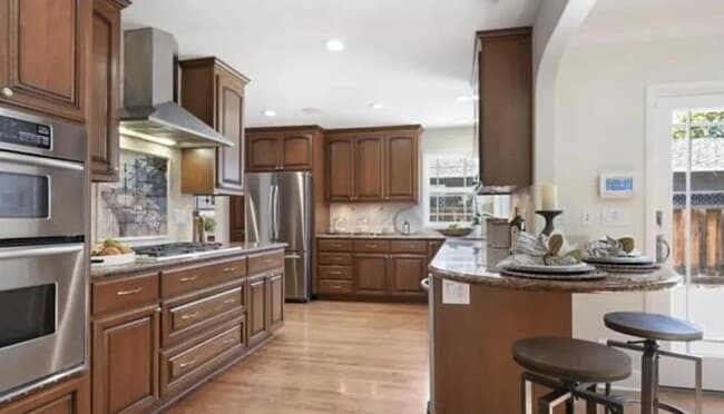 Photo - 1248 Roycott Way