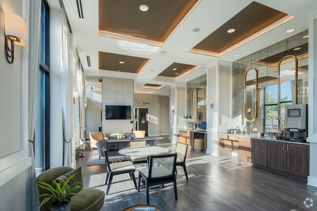 Photo - Quincy Station