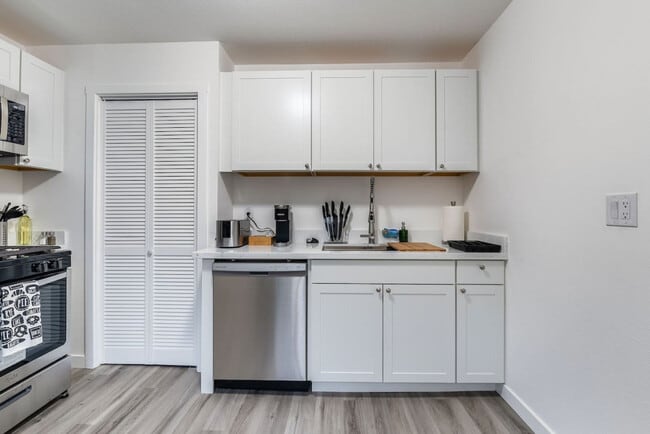 Photo - 1816 S G St Unit ID1045873P