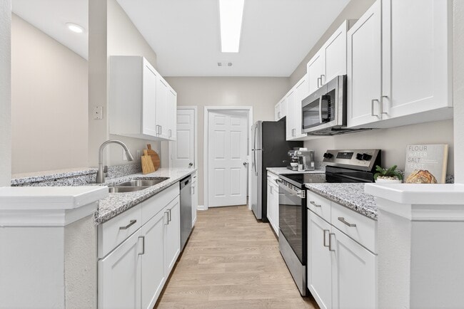 Photo - Hawthorne Bridford