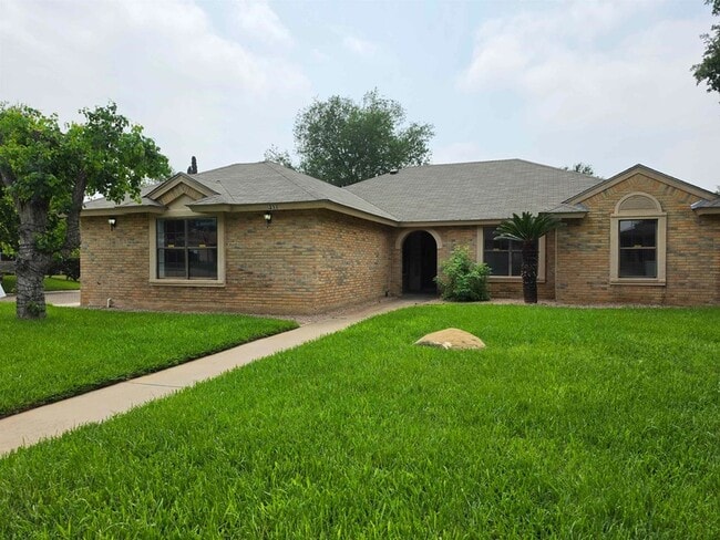 Building Photo - 1233 St Patrick Dr