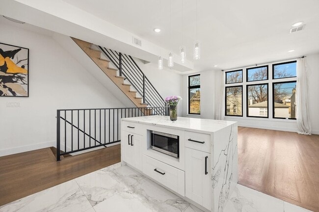 Photo - 121 Prospect St