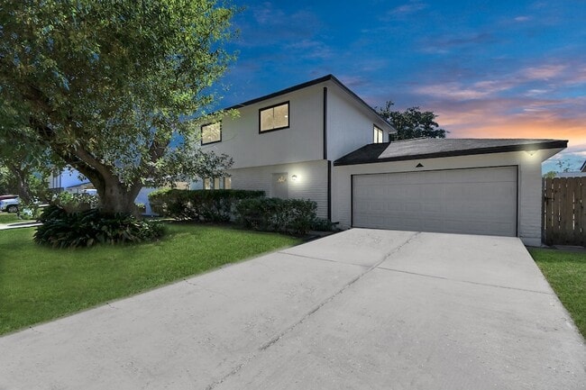 Photo - 9912 Cardinal St