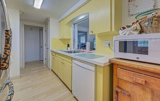 Photo - 1165 S Oxford Dr